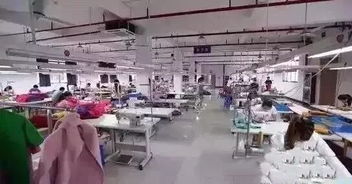 大型服裝工廠動遷 卡美尼雙面羊絨大衣,阿爾巴卡羊駝絨,男茄克倉庫大展銷 進(jìn)店免費(fèi)領(lǐng)圍巾