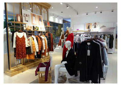 2018年散貨服裝店進(jìn)貨技巧 把握市場(chǎng)趨勢(shì)與批發(fā)策略