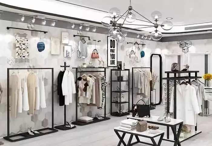 服裝店經(jīng)營中，如何不讓顧客說衣服“貴”？——服裝輔料銷售策略